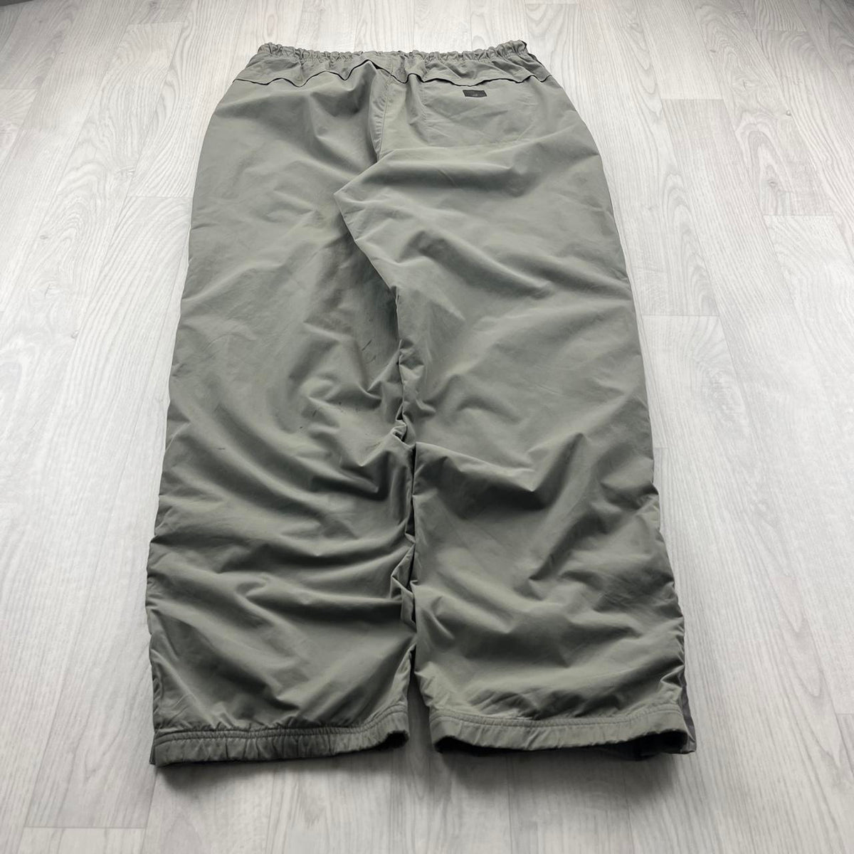 VINTAGE Y2K NAUTICA BAGGY WATERPROOF TRACKSUIT BOTTOMS KHAKI