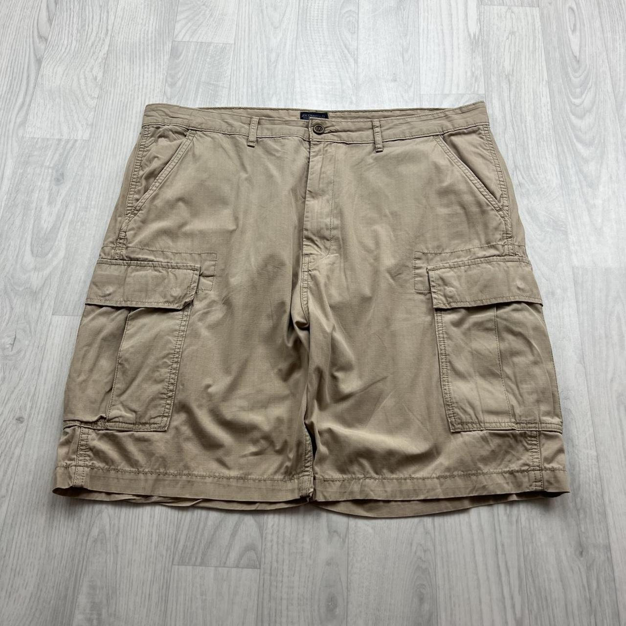 VINTAGE Y2K LEVIS BAGGY CARGO SHORTS BEIGE