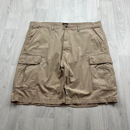 VINTAGE Y2K LEVIS BAGGY CARGO SHORTS BEIGE