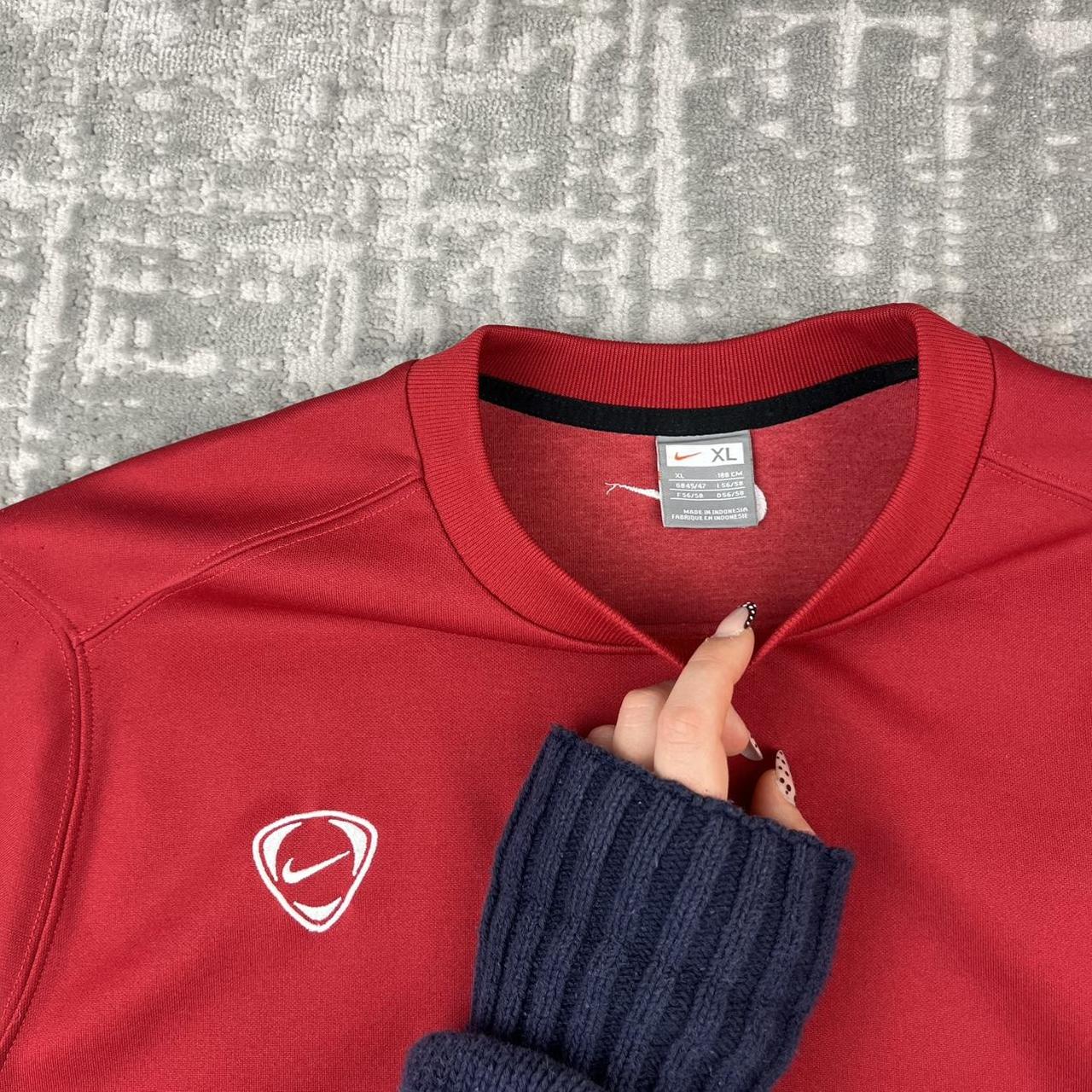 VINTAGE Y2K NIKE BOXY SWEATSHIRT RED