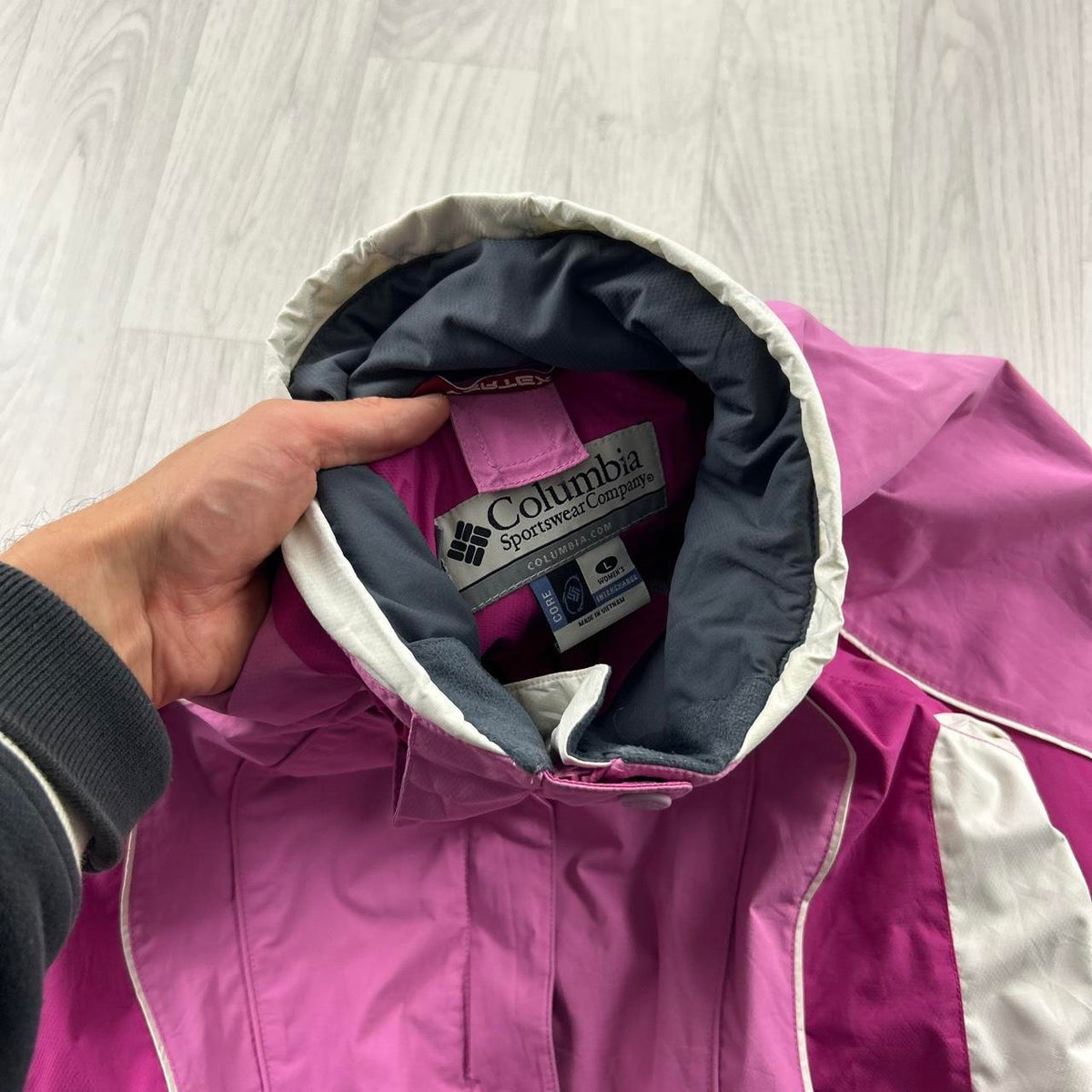 VINTAGE Y2K COLUMBIA TECHNICAL UTILITY SKI JACKET PINK