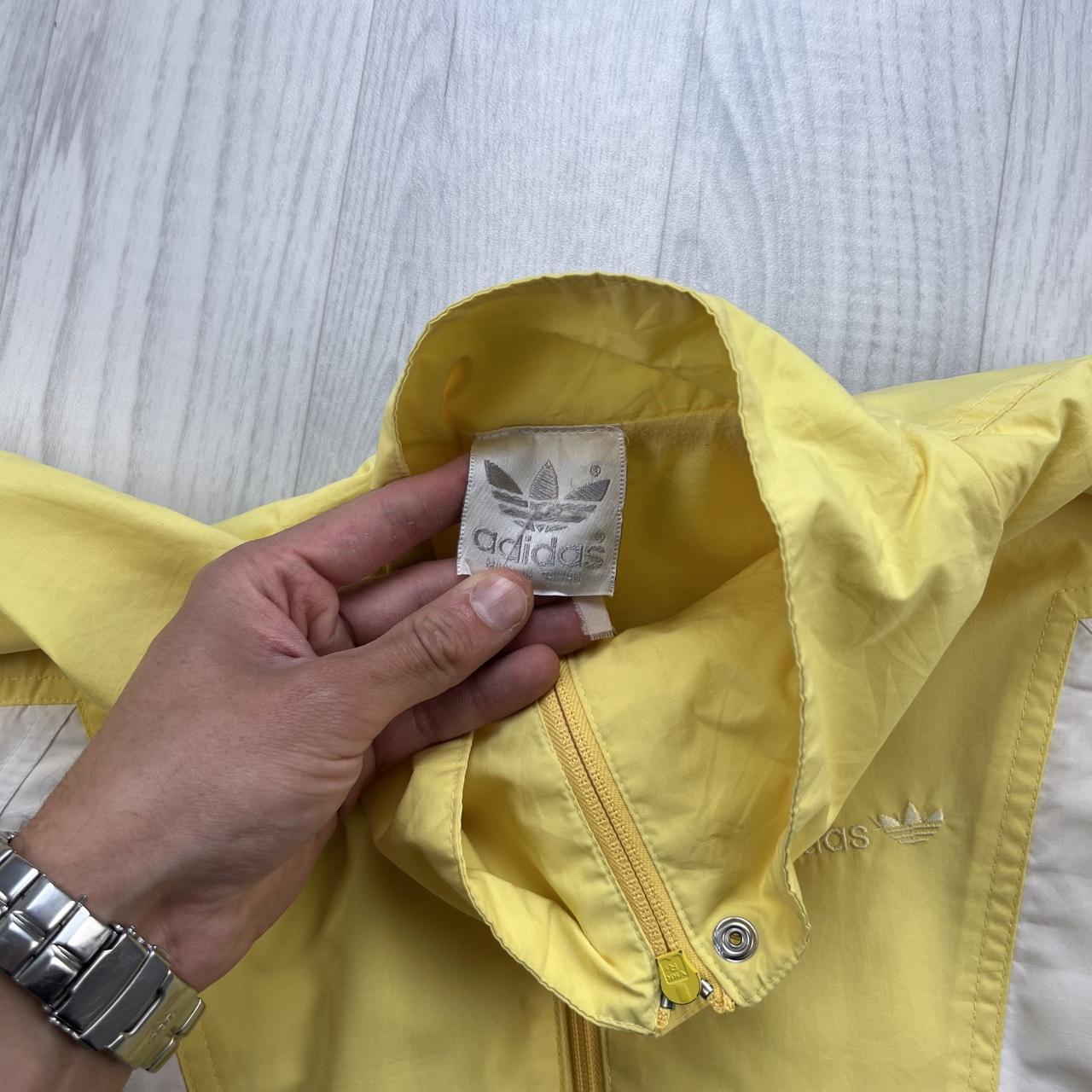 VINTAGE 90s ADIDAS PANELLED WINDBREAKER JACKET YELLOW