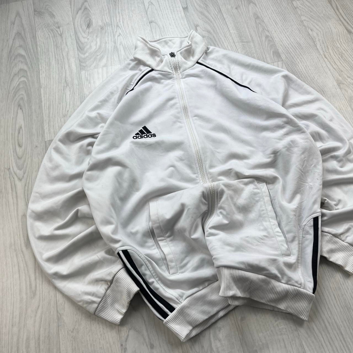 VINTAGE Y2K ADIDAS ZIP UP TRACK JACKET WHITE