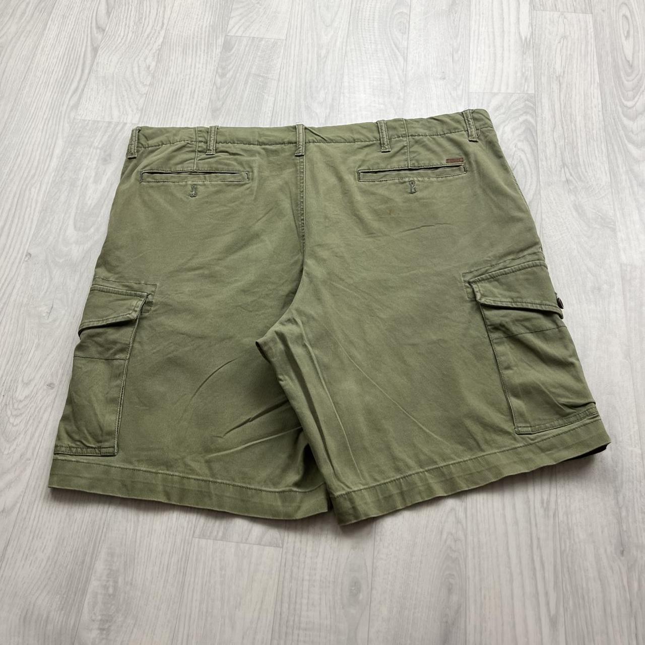CHAPS BAGGY CARGO SHORTS KHAKI GREEN