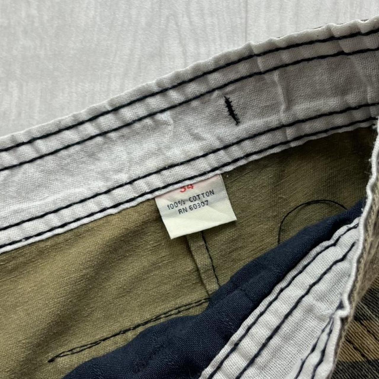 VINTAGE Y2K BAGGY CAMO CARGO SHORTS