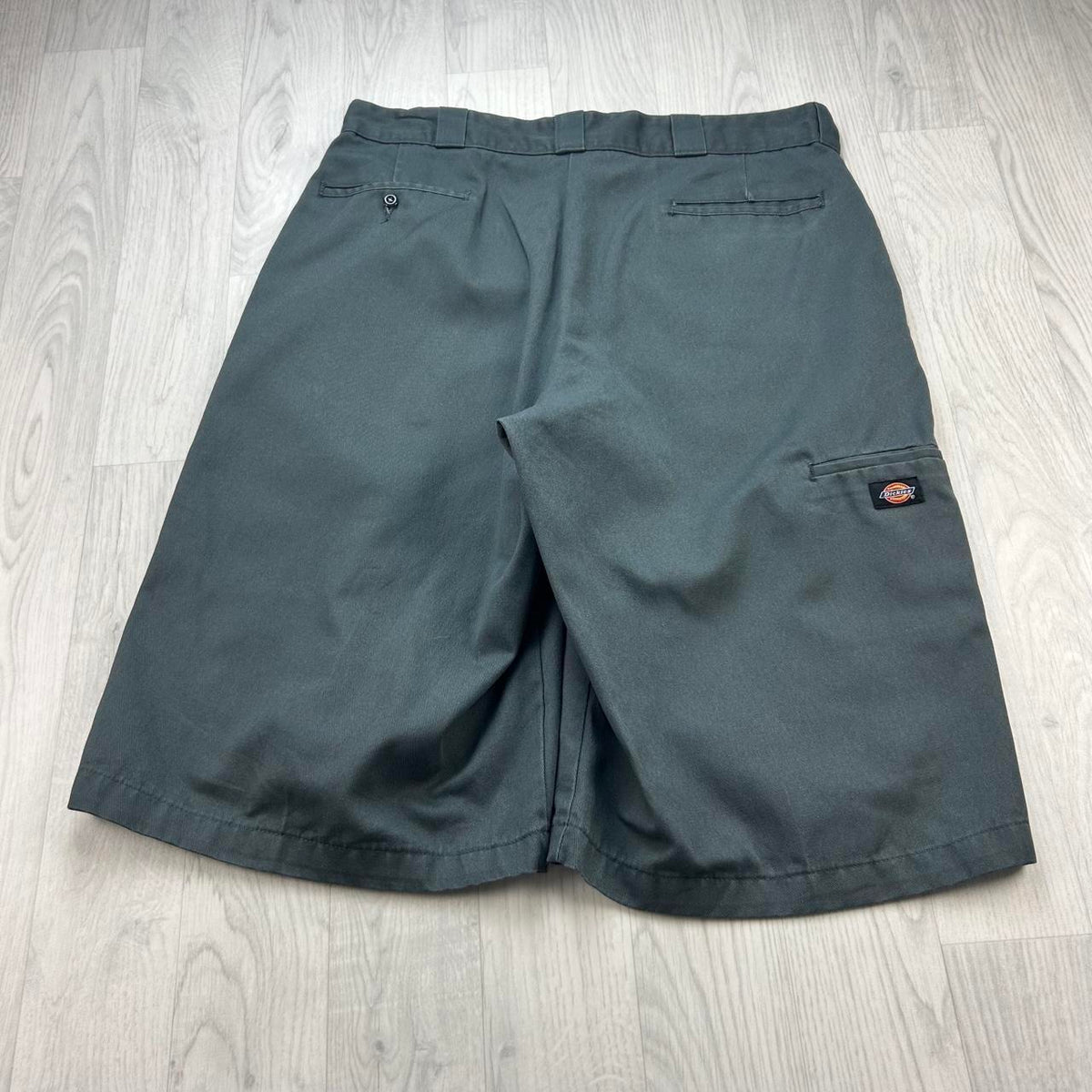 VINTAGE Y2K DICKIES BAGGY SKATER SHORTS GREY