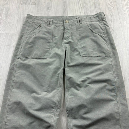 VINTAGE Y2K THE NORTH FACE BAGGY LOW RISE TROUSERS GREY