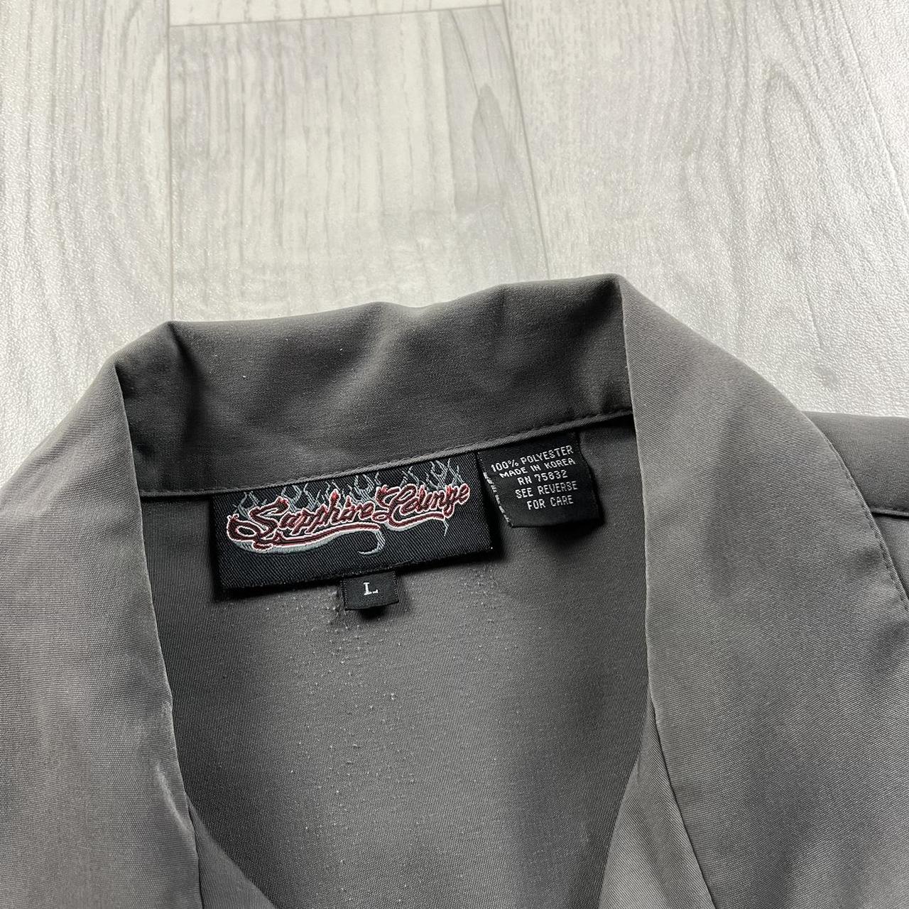 VINTAGE Y2K SAPPHIRE LOUNGE GRAPHIC SHORT SLEEVE SHIRT GREY