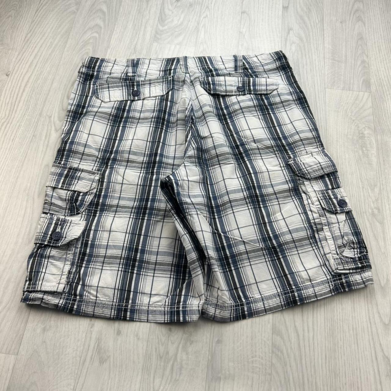 VINTAGE Y2K LEE BAGGY CHECKERED PLAID CARGO SHORTS WHITE / NAVY