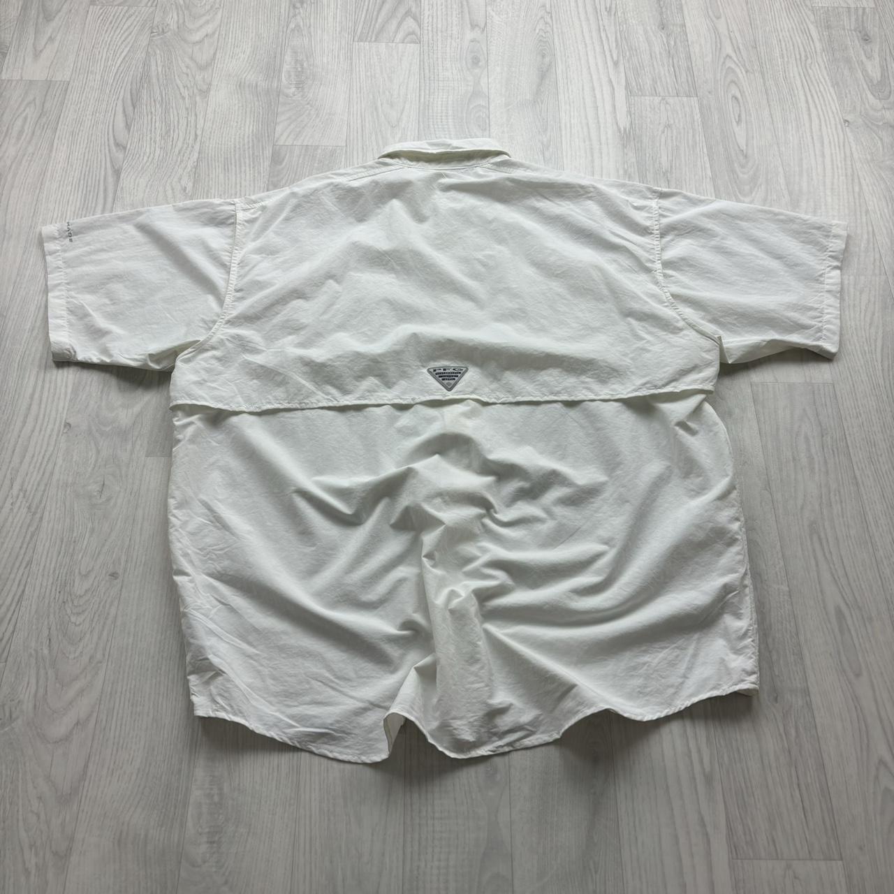 VINTAGE Y2K COLUMBIA UTILITY SHORT SLEEVE SHIRT WHITE