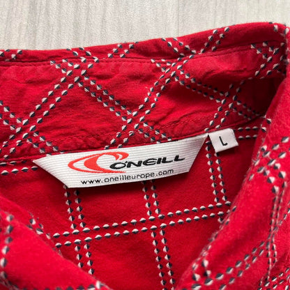 VINTAGE Y2K ONEILL SHORT SLEEVE PATTERN SHIRT RED