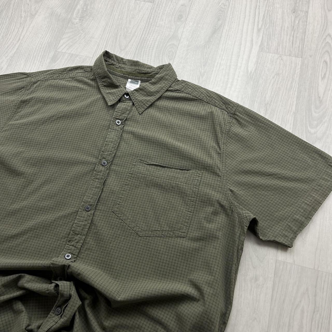 VINTAGE Y2K THE NORTH FACE SHORT SLEEVE SHIRT KHAKI GREEN