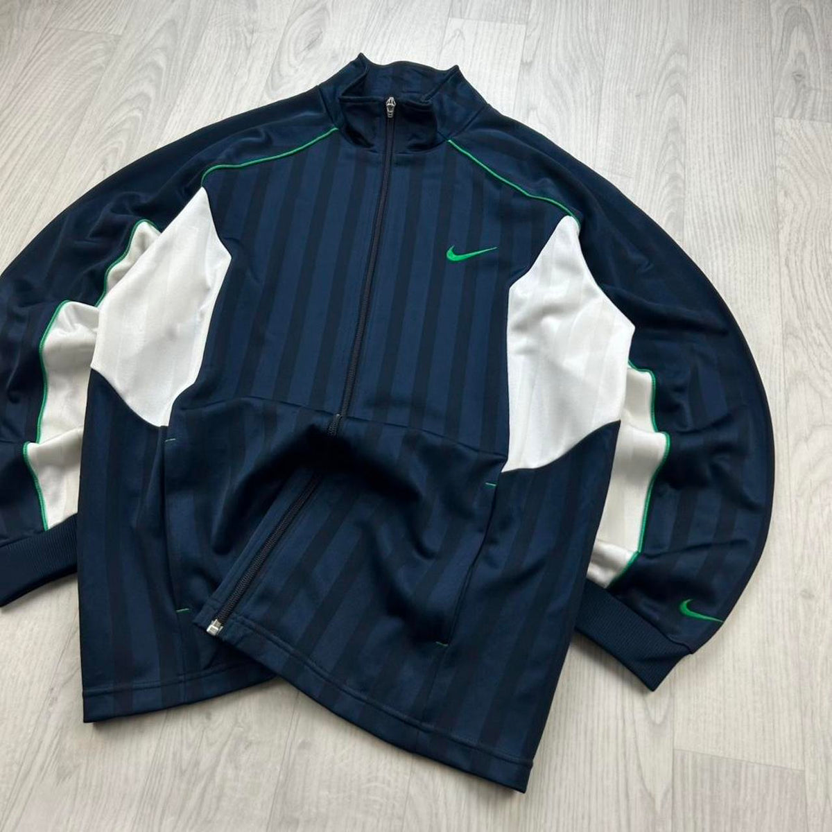 VINTAGE Y2K NIKE STRIPED ZIP UP TRACK JACKET NAVY