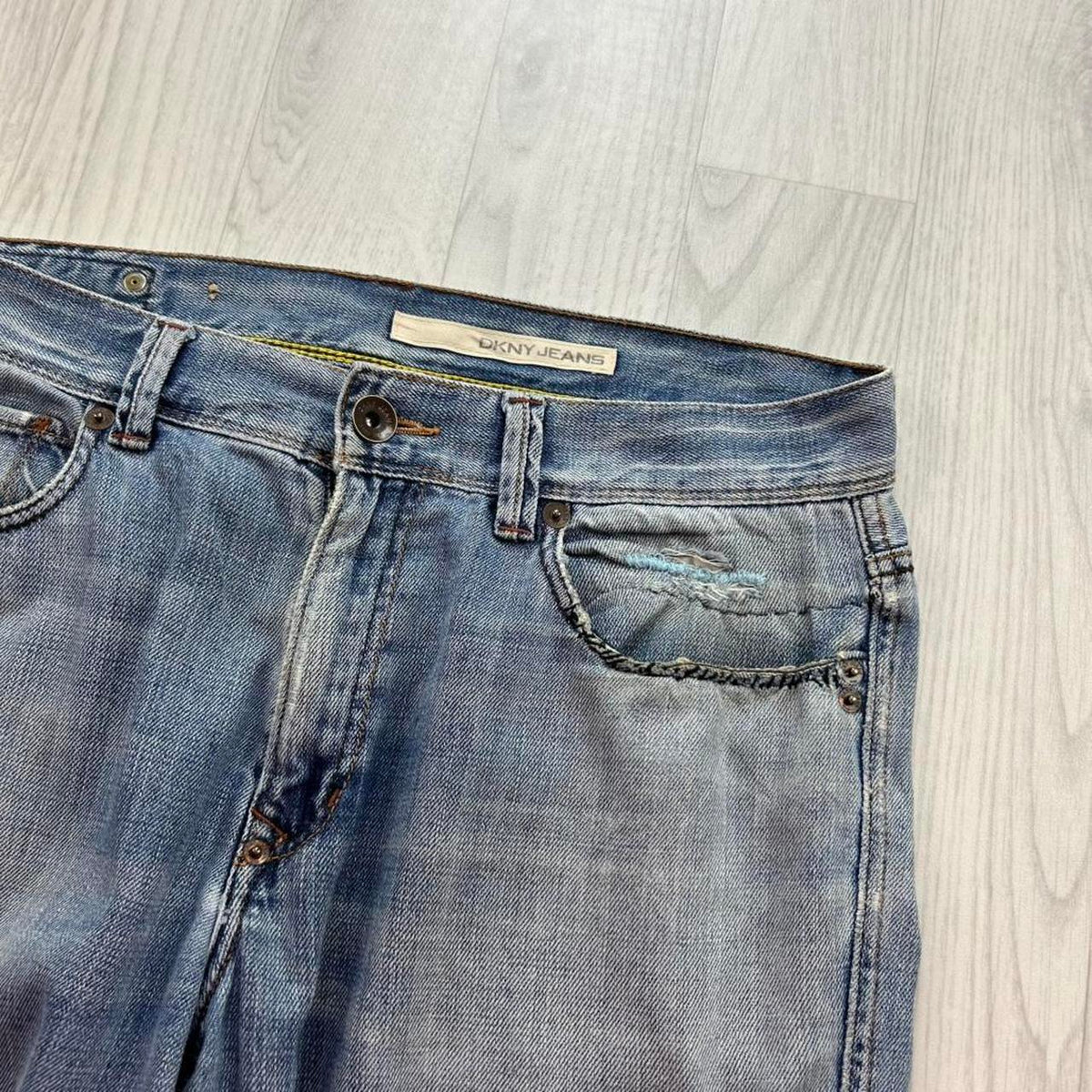 VINTAGE Y2K DKNY BAGGY BOOTCUT EMBROIDERED JEANS BLUE