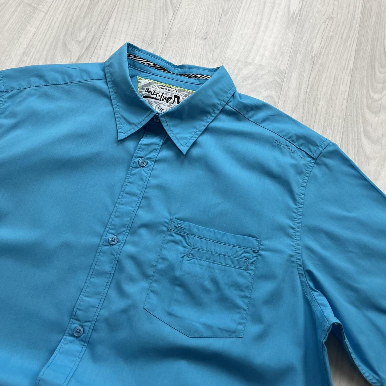 VINTAGE Y2K QUIKSILVER SHORT SLEEVE SHIRT BLUE