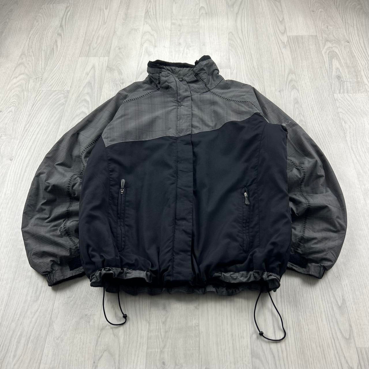 VINTAGE Y2K COLUMBIA PLAID TECHNICAL UTILITY JACKET BLACK / GREY