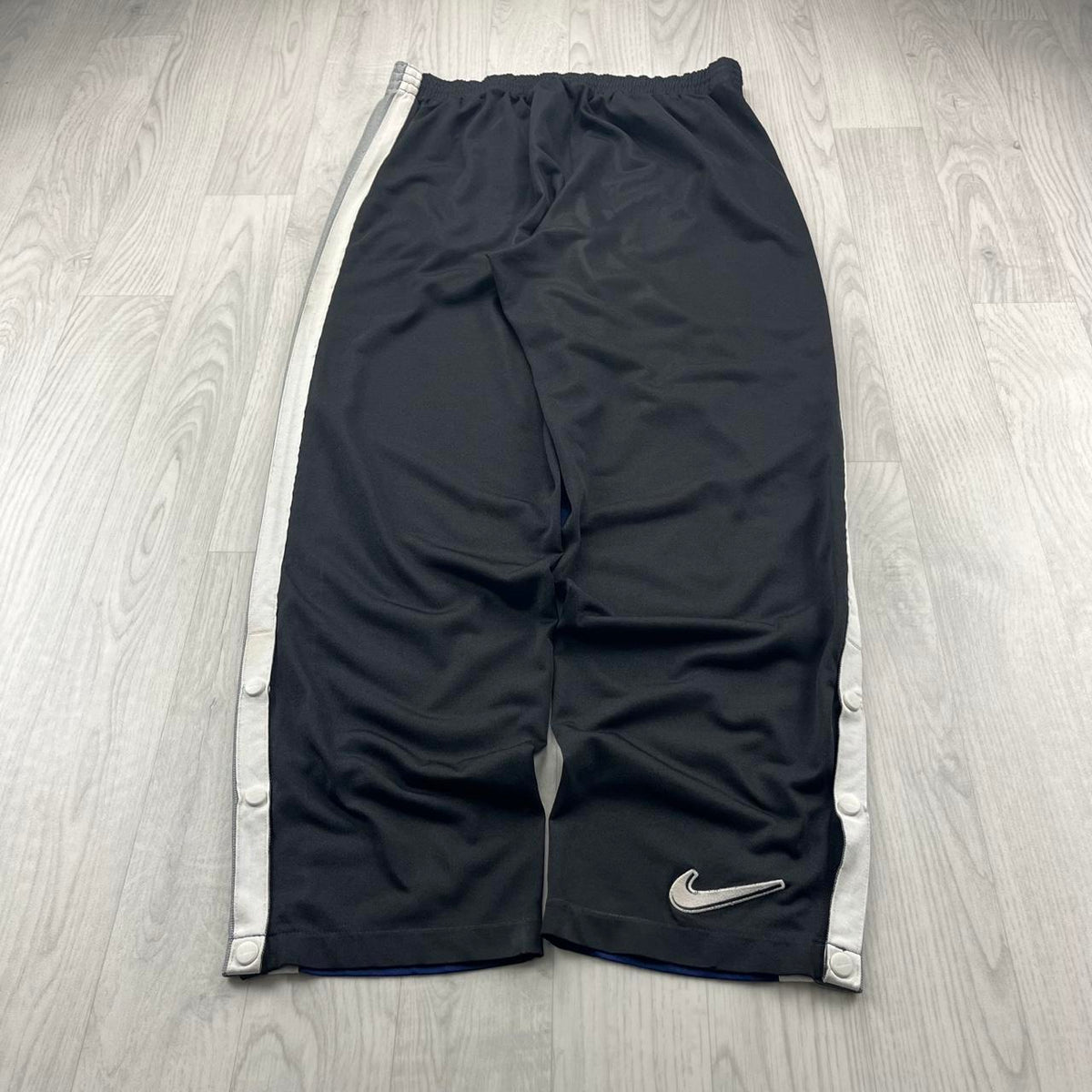 VINTAGE 90s NIKE BAGGY TRACKSUIT BOTTOMS NAVY / BLACK