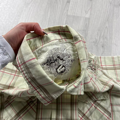 VINTAGE Y2K QUIKSILVER SHORT SLEEVE SHIRT