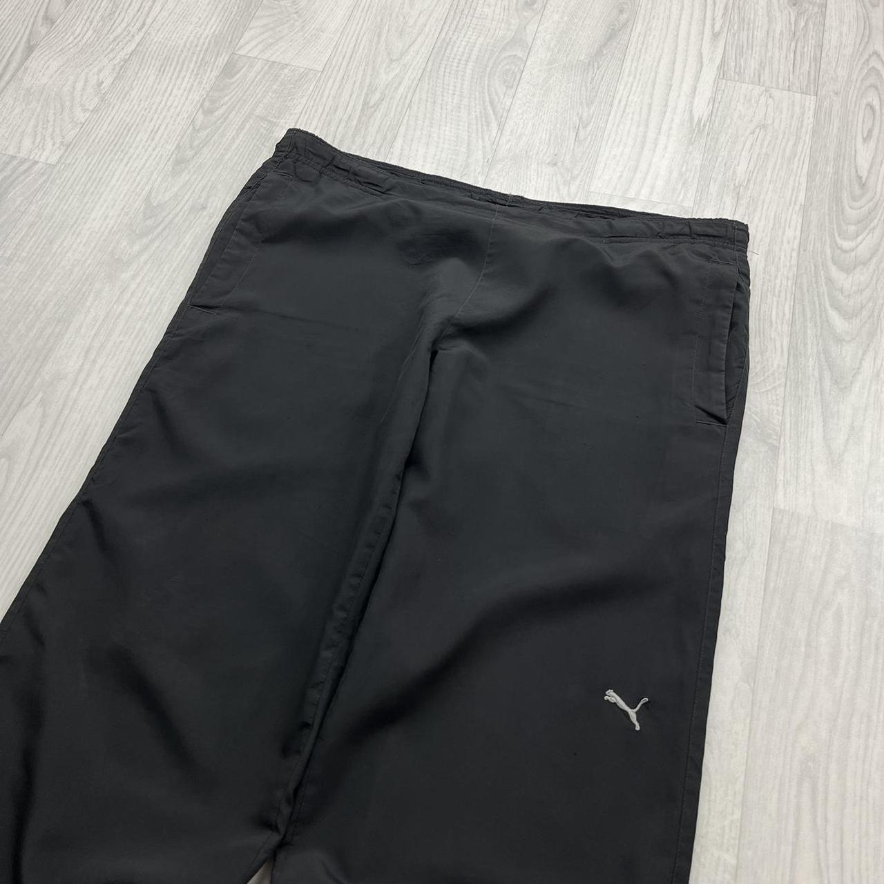 VINTAGE Y2K PUMA LOW RISE BAGGY TECHNICAL TRACKSUIT BOTTOMS BLACK