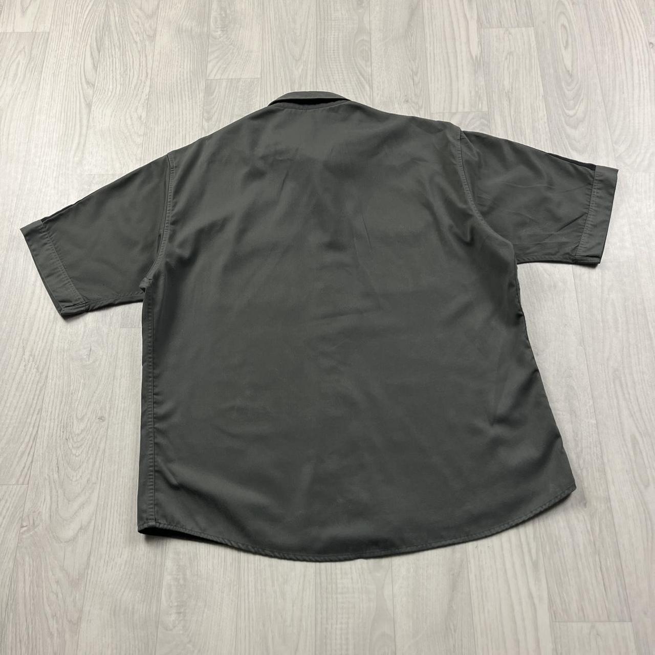 VINTAGE Y2K KICKERS SHORT SLEEVE SHIRT GREY