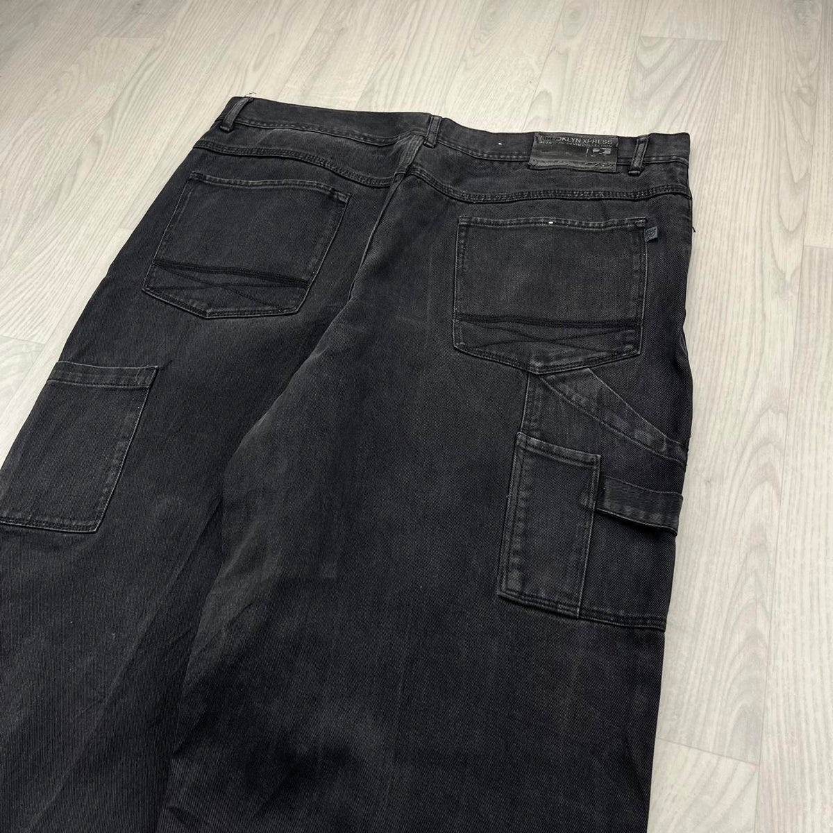 VINTAGE Y2K BROOKLYN XPRESS WIDE LEG CARGO JEANS BLACK