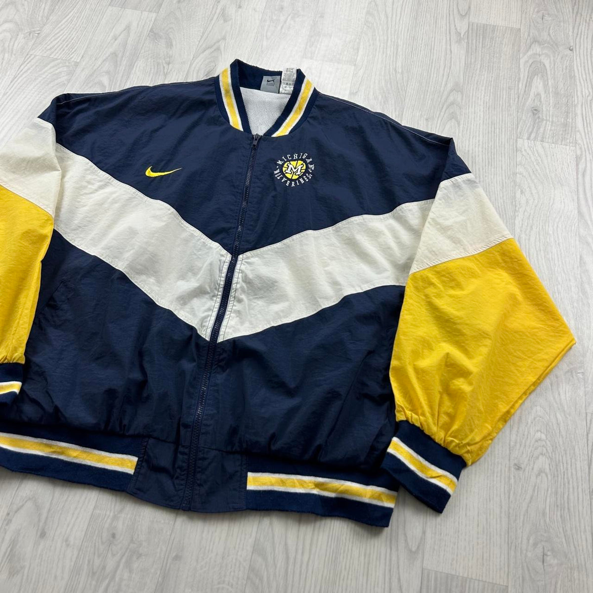 VINTAGE 90s NIKE MICHIGAN WOLVERINES TRACK JACKET NAVY / YELLOW