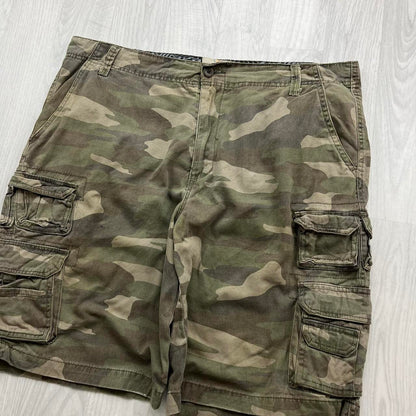 VINTAGE Y2K OCEAN PACIFIC BAGGY CAMO CARGO SHORTS