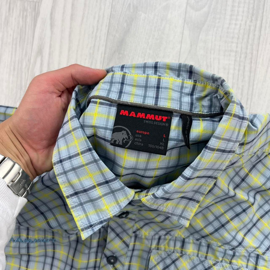 VINTAGE 00s MAMMUT GINGHAM CHECKERED SHORT SLEEVE BUTTON UP SHIRT BLUE / YELLOW