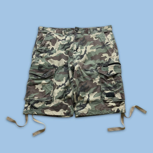 BAGGY LOOSE CAMO SHORTS