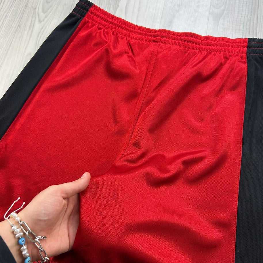 VINTAGE Y2K WINNERS CIRCLE BAGGY BASKETBALL SPORT SHORTS RED