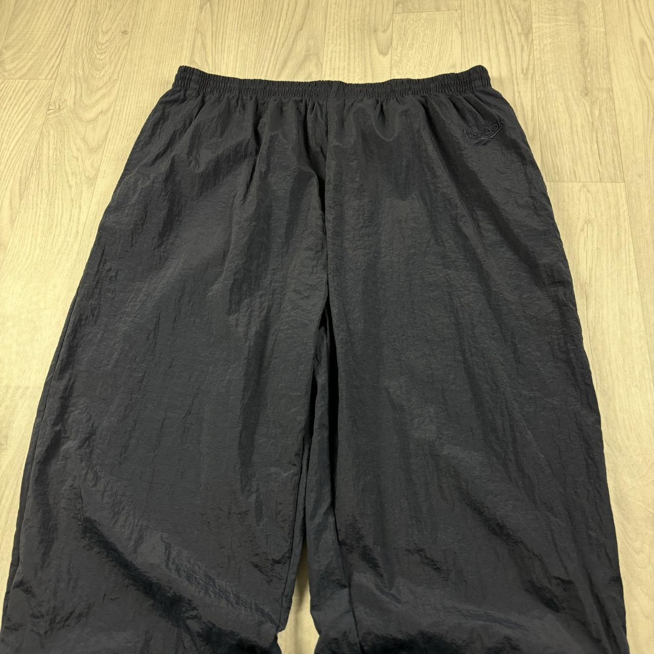 VINTAGE 90s REEBOK BAGGY TRACKSUIT BOTTOMS NAVY