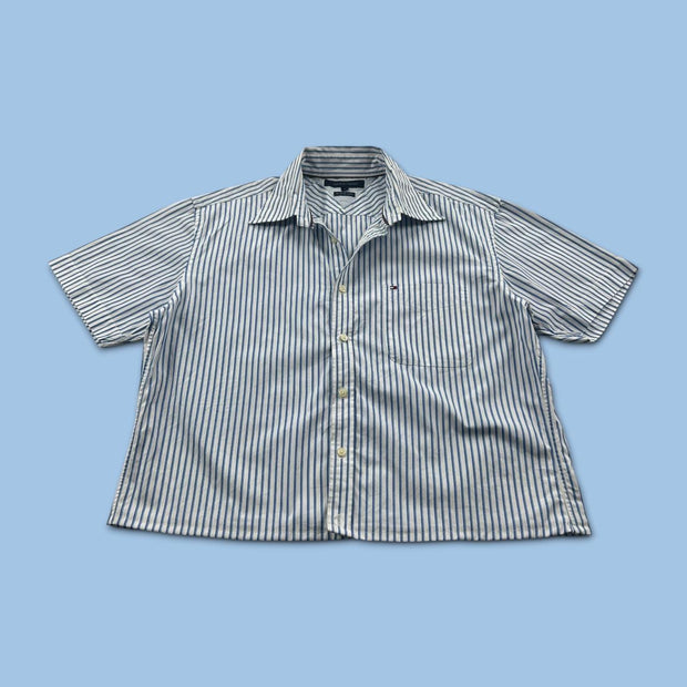 VINTAGE 00s TOMMY HILFIGER STRIPED CROPPED SHORT SLEEVE BUTTON UP SHIRT BLUE