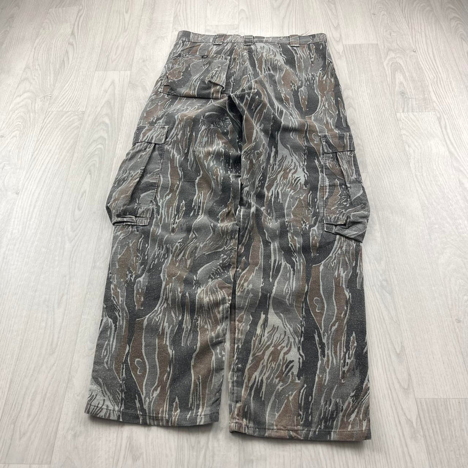 VINTAGE 90s REALTREE BAGGY CAMO CARGO PANTS