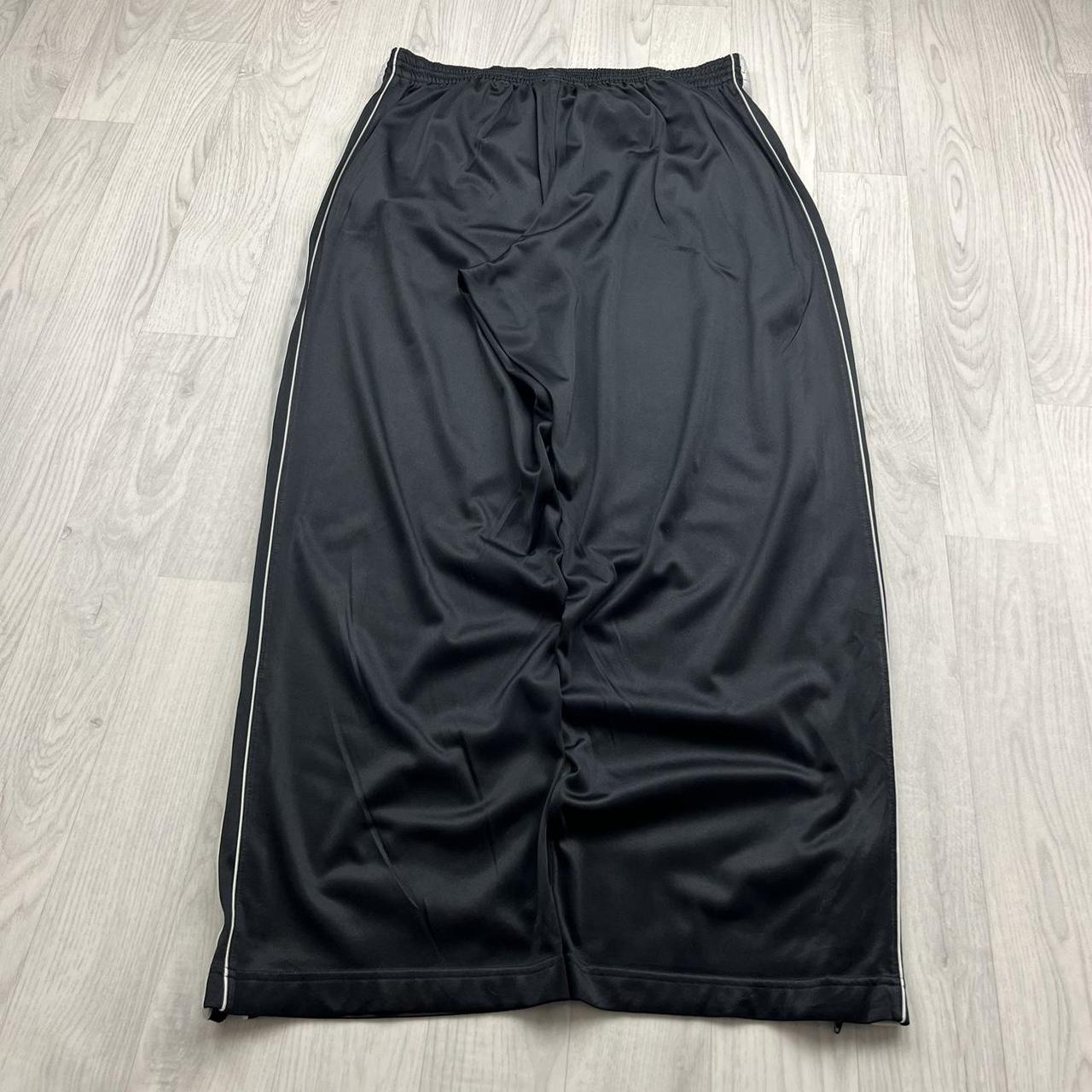 VINTAGE Y2K NIKE BASKETBALL SIDE STRIPE WIDE LEG TRACKSUIT BOTTOMS BLACK
