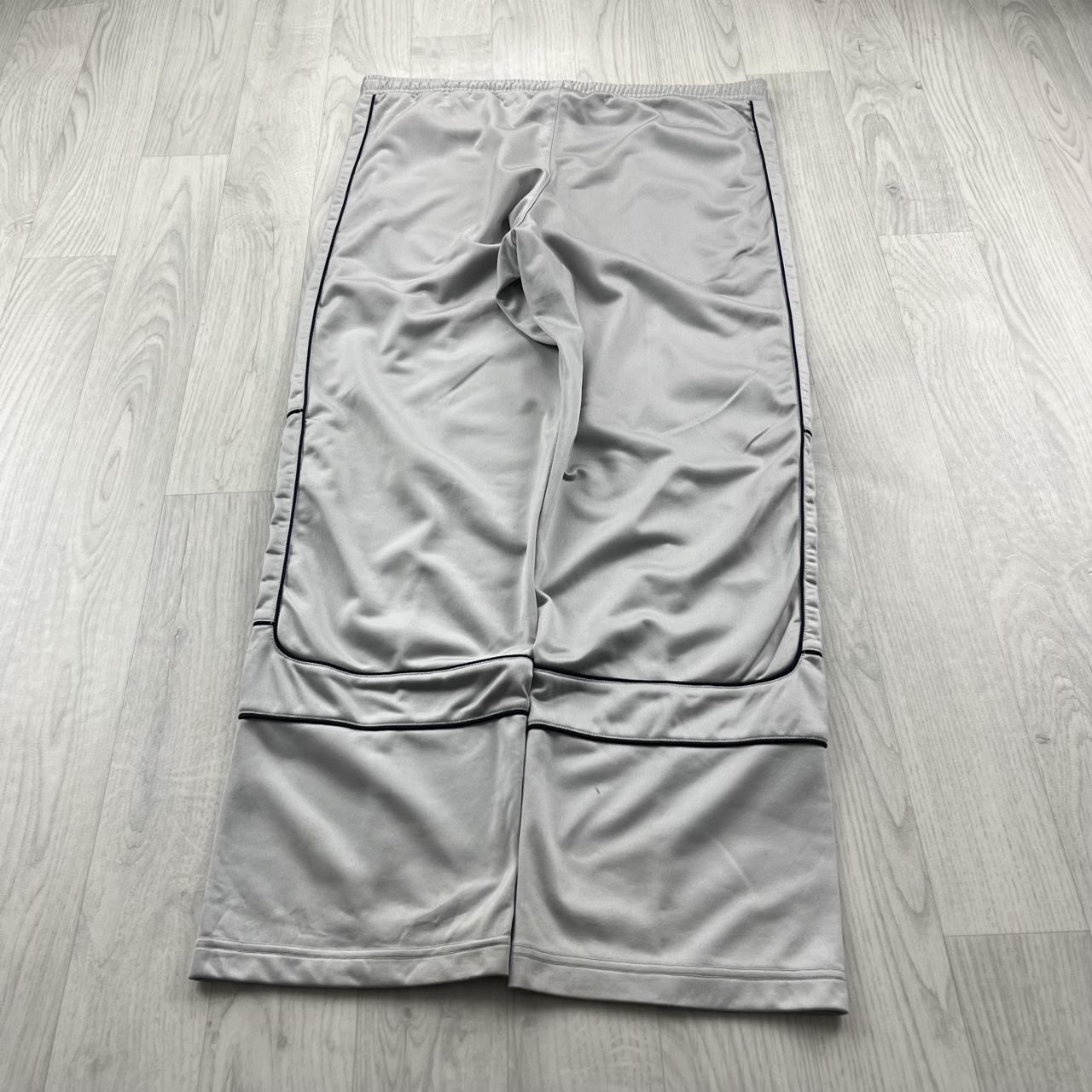 VINTAGE 90s UMBRO LOW RISE TRACKSUIT BOTTOMS GREY