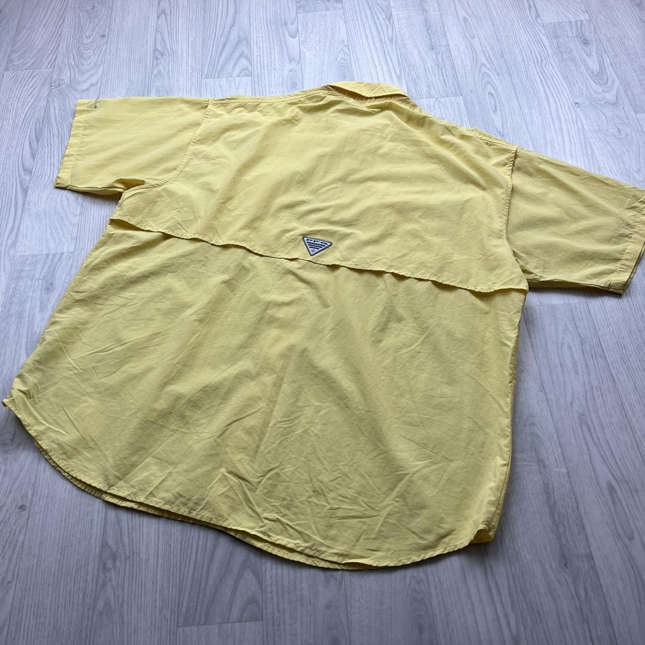 VINTAGE Y2K COLUMBIA UTILITY SHORT SLEEVE SHIRT YELLOW