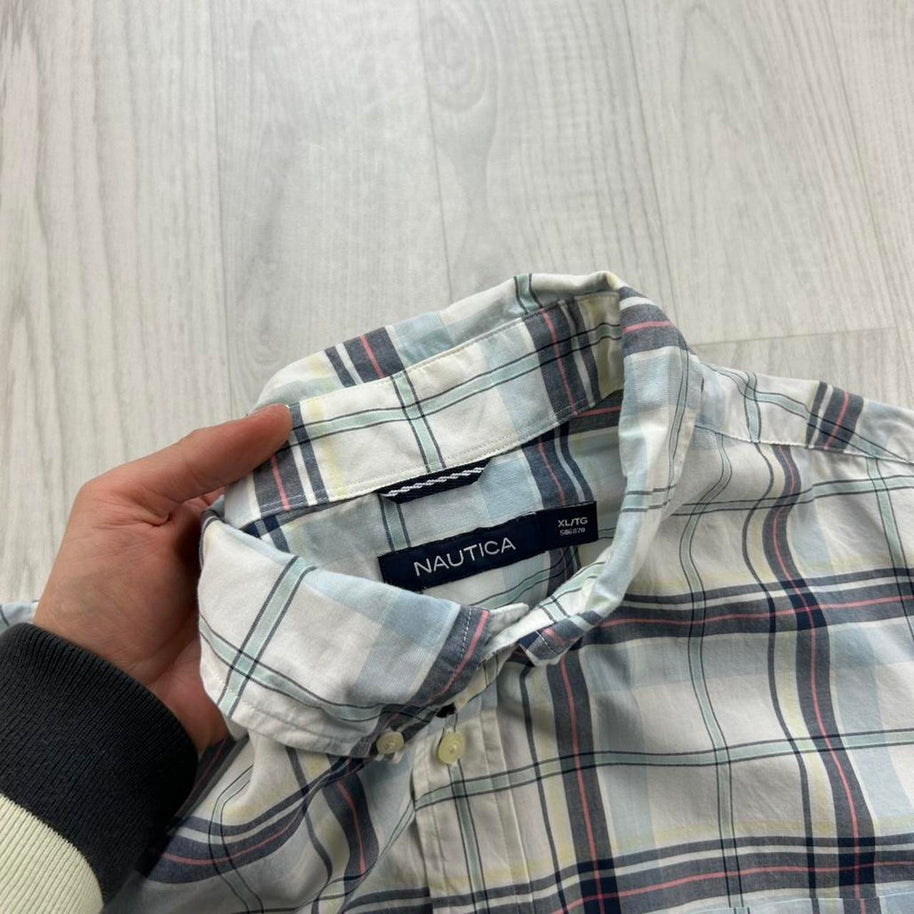 VINTAGE 00s NAUTICA CHECKERED CROPPED SHORT SLEEVE BUTTON UP SHIRT WHITE