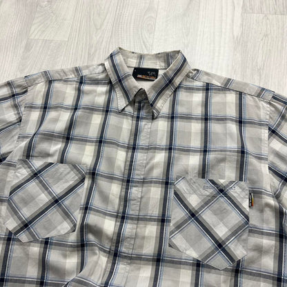 VINTAGE Y2K ANIMAL PLAID SHORT SLEEVE SHIRT GREY