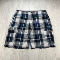 VINTAGE Y2K POINT ZERO CHECKERED PLAID CARGO SHORTS WHITE / NAVY