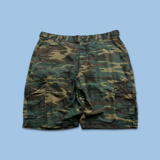 VINTAGE Y2K BAGGY CAMO CARGO SHORTS