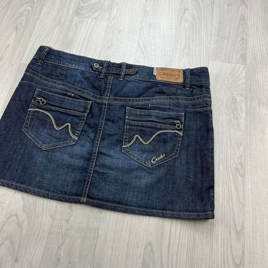 VINTAGE Y2K CREEKS DENIM EMBROIDERED MINI SKIRT NAVY BLUE