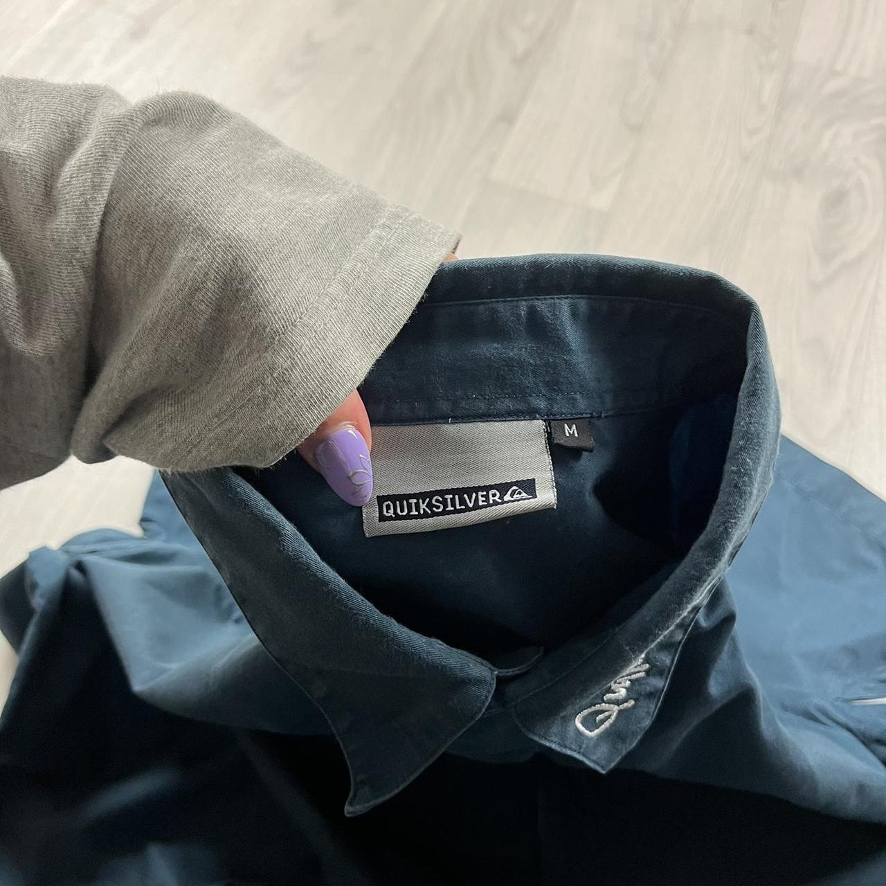 VINTAGE Y2K QUIKSILVER SHORT SLEEVE SHIRT BLUE