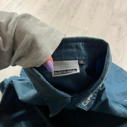 VINTAGE Y2K QUIKSILVER SHORT SLEEVE SHIRT BLUE