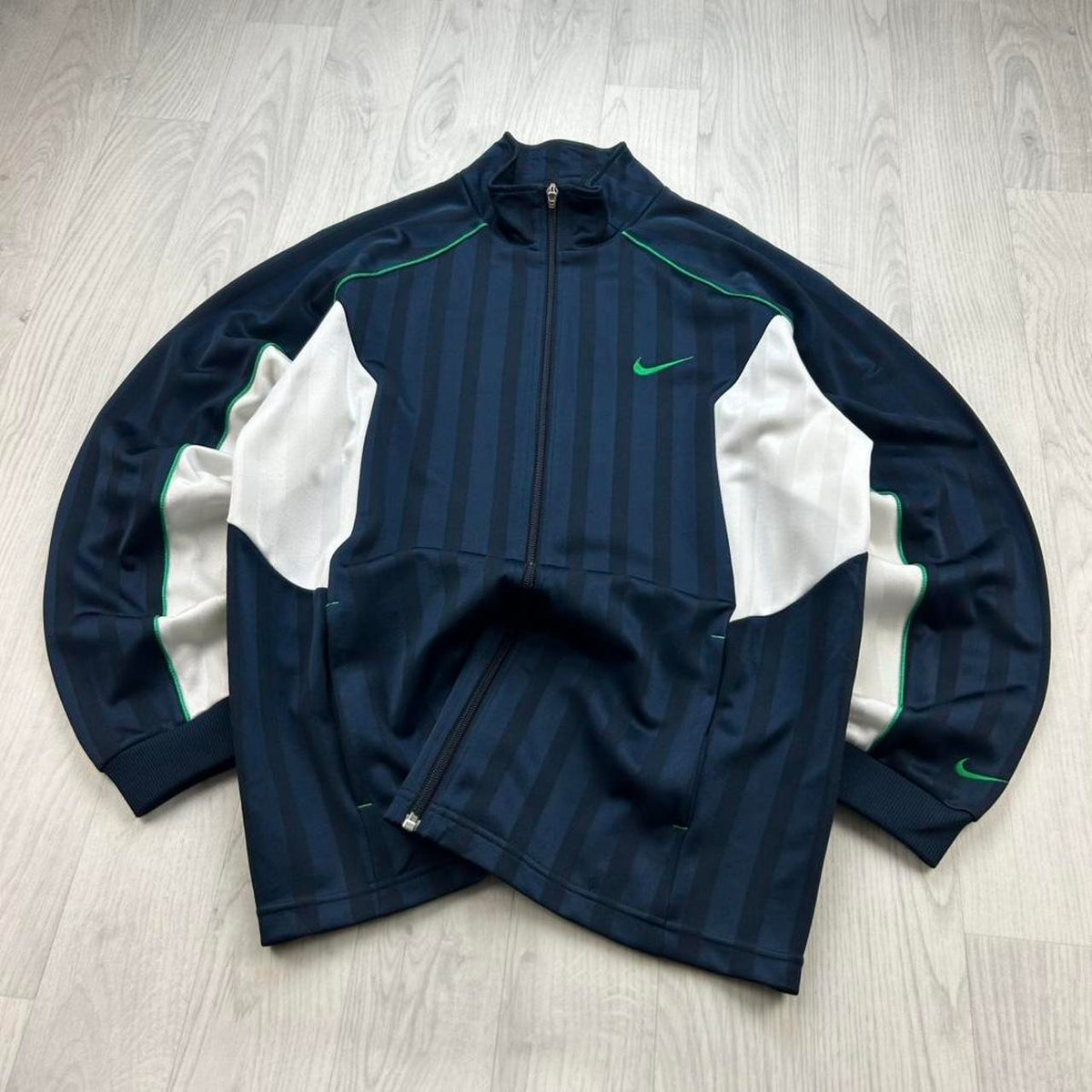 VINTAGE Y2K NIKE STRIPED ZIP UP TRACK JACKET NAVY