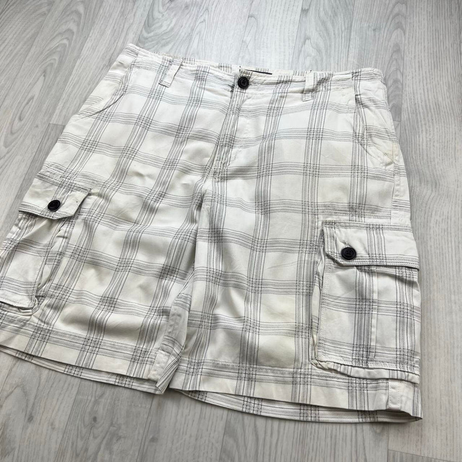VINTAGE Y2K CHEROKEE BAGGY CHECKERED PLAID CARGO SHORTS WHITE