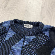 VINTAGE 90s PATTERN KNITTED JUMPER BLACK / BLUE