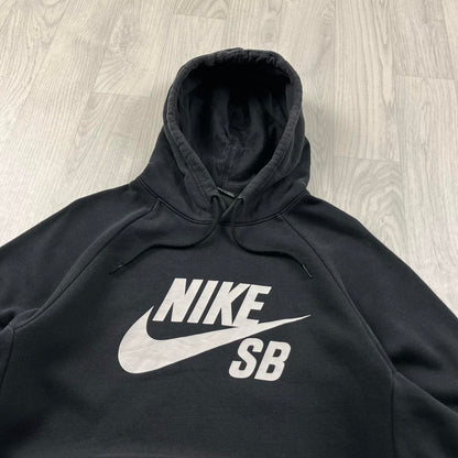 VINTAGE NIKE SB HOODIE BLACK