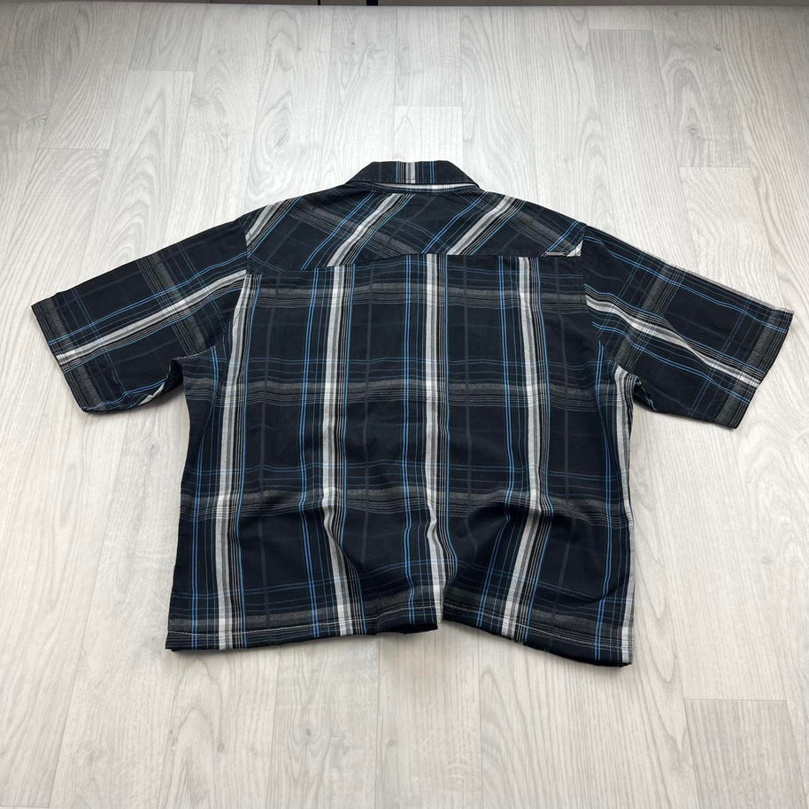 VINTAGE 00s BILLABONG CHECKERED CROPPED SHORT SLEEVE BUTTON UP SHIRT BLACK