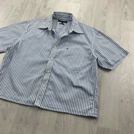 VINTAGE 00s TOMMY HILFIGER STRIPED CROPPED SHORT SLEEVE BUTTON UP SHIRT BLUE