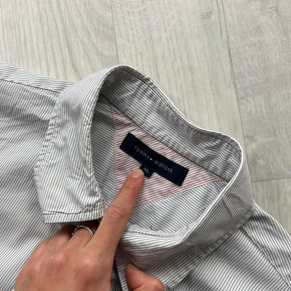 VINTAGE Y2K TOMMY HILFIGER STRIPED SHORT SLEEVE SHIRT WHITE